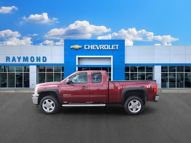 Used 2013 Chevrolet Silverado 2500 LTZ w/ LTZ Plus Package AWD/4WD image 7