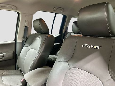 Used 2013 Nissan Xterra PRO-4X w/ Pro-4x Leather Pkg AWD/4WD image 22