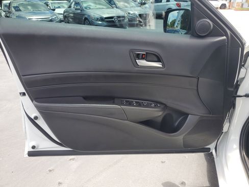 Used 2019 Acura ILX image 13