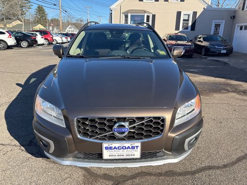 Used 2014 Volvo XC70 T6 image 8