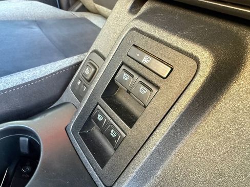Used 2022 Ford Bronco Big Bend w/ Sasquatch Package AWD/4WD image 38