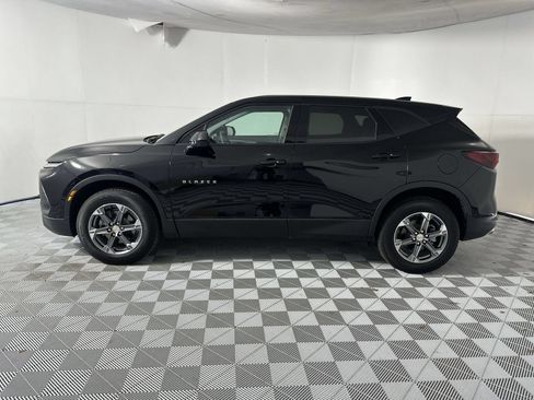 Used 2026 Chevrolet Blazer LT FWD image 5