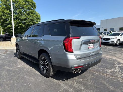 Used 2024 GMC Yukon AT4 w/ Technology Package AWD/4WD image 7