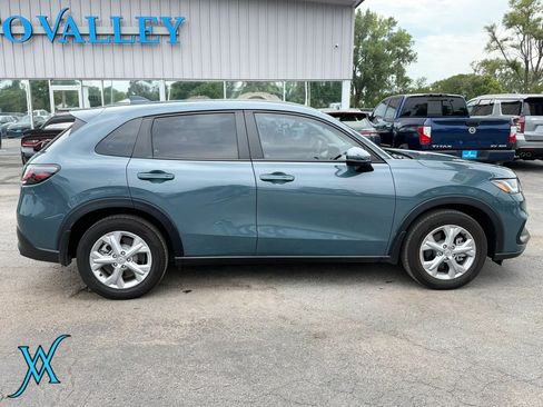 Used 2025 Honda HR-V LX image 8