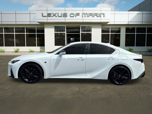 Certified 2025 Lexus IS 300 F Sport RWD image 2