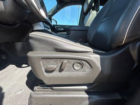 Used 2021 GMC Yukon XL SLT w/ SLT Luxury Plus Package AWD/4WD image 14