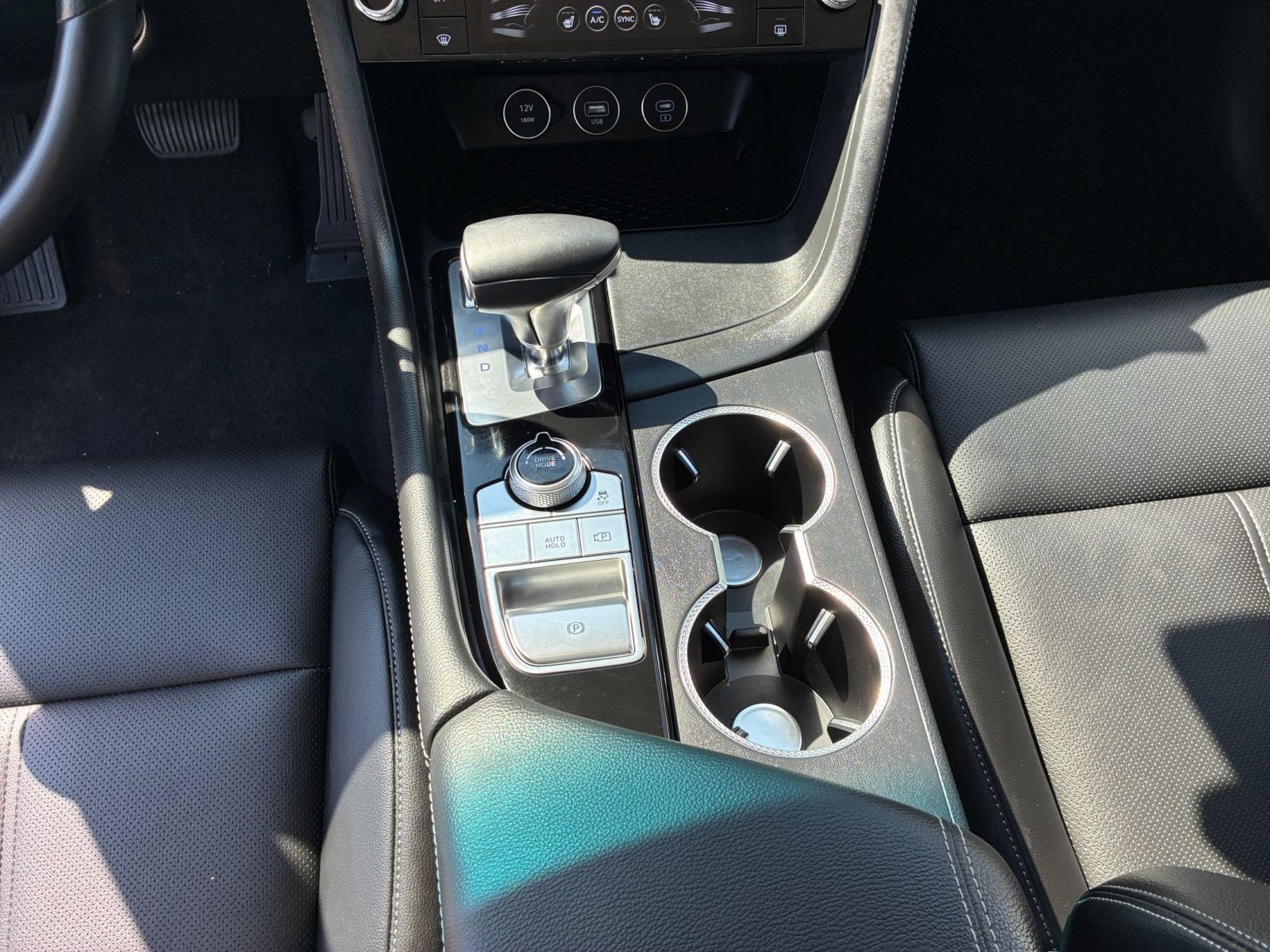 Used 2026 Genesis G70 2.5T RWD image 42
