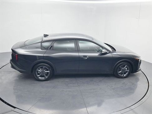 New 2025 Kia K4 LXS image 46