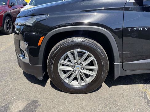Used 2023 Chevrolet Traverse LT AWD/4WD image 7