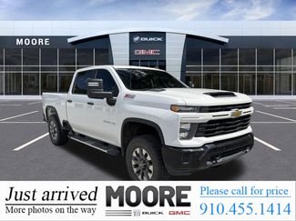 Used 2025 Chevrolet Silverado 2500 Custom w/ Custom Value Package AWD/4WD video 1