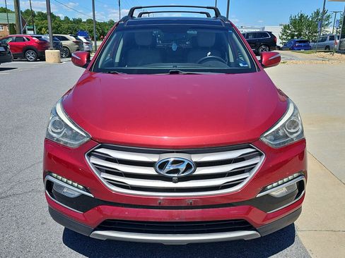 Used 2017 Hyundai Santa Fe Sport FWD image 2