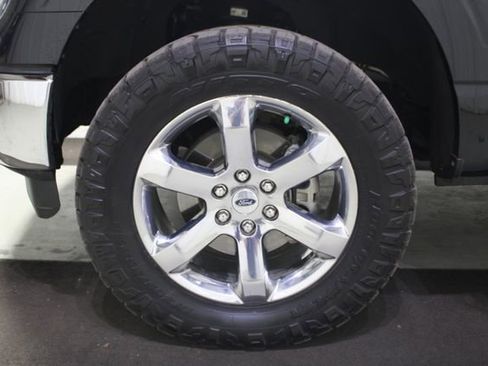 Used 2022 Ford F150 Lariat w/ Max Trailer Tow Package image 27