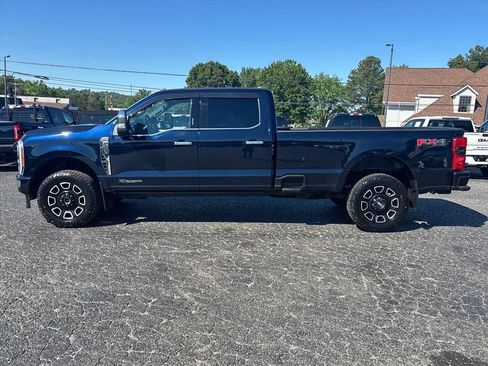 Used 2023 Ford F250 Platinum AWD/4WD image 4