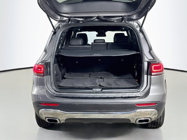 Used 2022 Mercedes-Benz GLB 250 w/ Premium Package Lite image 34