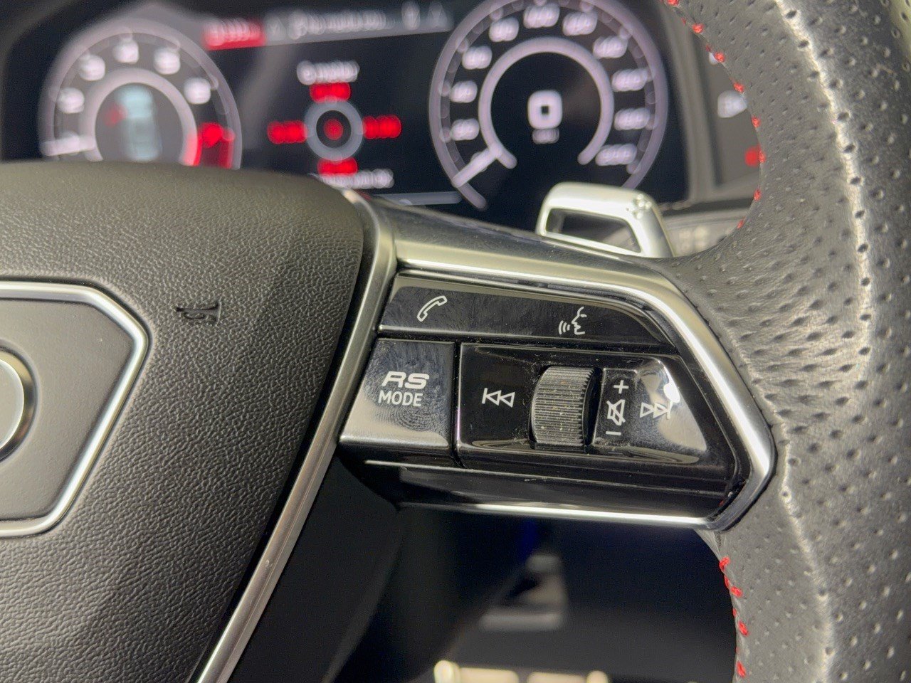 Used 2021 Audi RS 7 Sportback w/ Carbon Optic Package AWD/4WD image 19