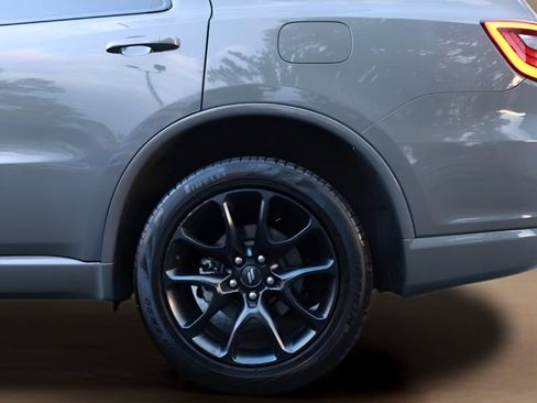 Used 2025 Dodge Durango GT AWD/4WD image 19