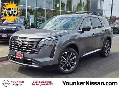 New 2026 Nissan Pathfinder Platinum w/ Accent Package AWD/4WD image 1