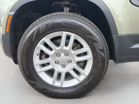 Used 2021 Land Rover Defender 110 S AWD/4WD image 42