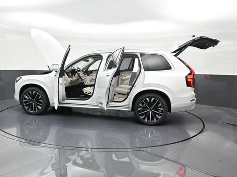 New 2026 Volvo XC90 T8 Ultra w/ Protection Package Premier AWD/4WD image 31