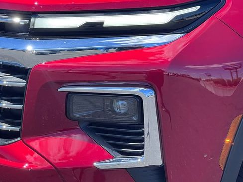 New 2026 Chevrolet Traverse LT w/ Driver Confidence Package AWD/4WD image 39