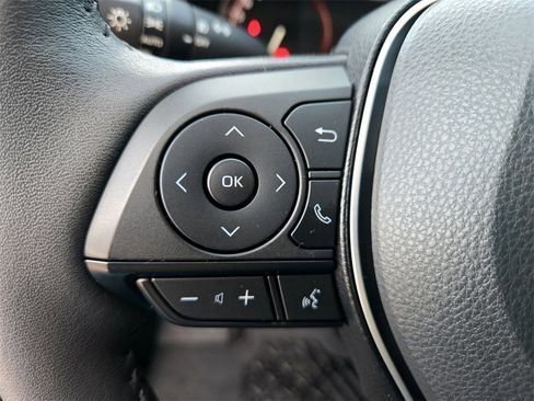 Used 2025 Toyota RAV4 XLE Premium image 15