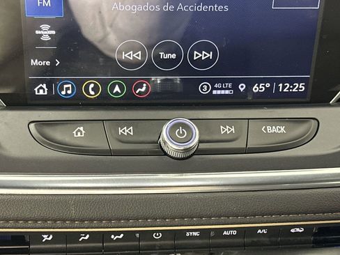 Used 2022 Chevrolet Blazer Premier FWD image 18