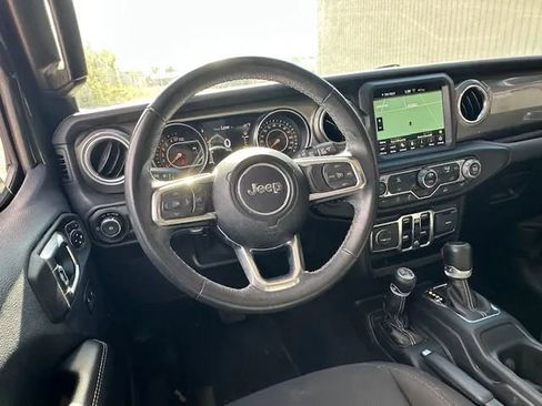 Used 2022 Jeep Wrangler Unlimited Sahara image 18