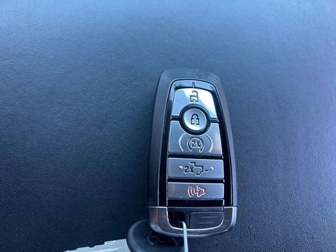 Used 2020 Ford F150 Platinum w/ Equipment Group 701A Luxury AWD/4WD image 47