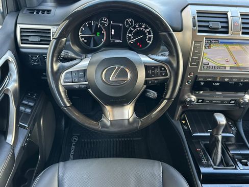 Certified 2021 Lexus GX 460 Premium w/ Premium Package image 18