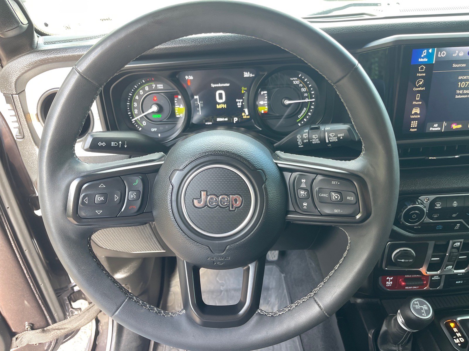 Used 2025 Jeep Wrangler Unlimited Sport S 4xe AWD/4WD image 7