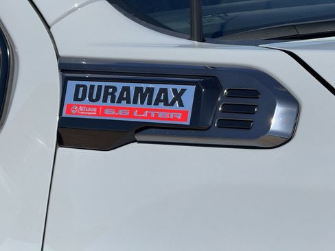 Used 2024 GMC Sierra 2500 AT4 w/ AT4 Premium Plus Package image 11