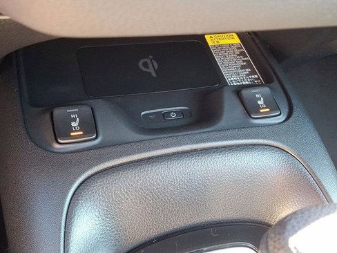 Certified 2023 Toyota Corolla XLE FWD image 21