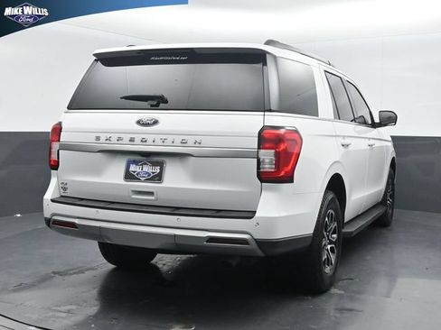 Used 2024 Ford Expedition XLT RWD image 7