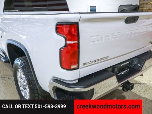 Used 2024 Chevrolet Silverado 2500 LTZ w/ LTZ Convenience Package image 36