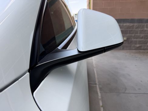 Used 2023 Tesla Model Y Long Range AWD/4WD image 12