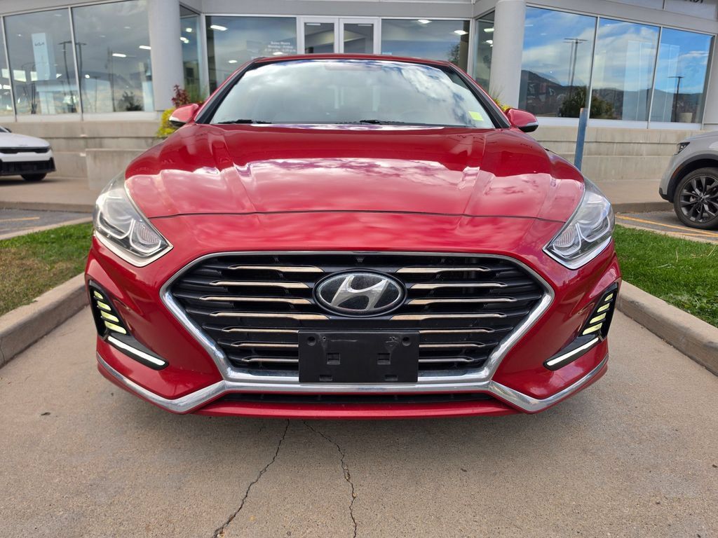 Used 2018 Hyundai Sonata Limited FWD image 2