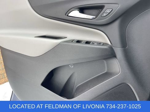 Used 2023 Chevrolet Equinox LS w/ LS Convenience Package image 21