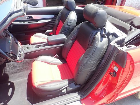 Used 2003 Ford Thunderbird RWD image 10