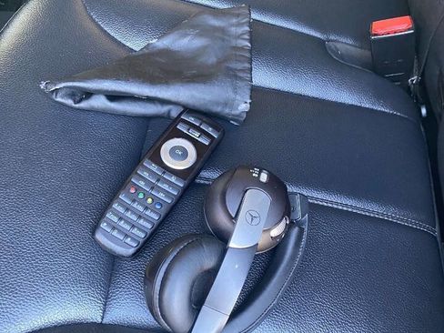 Used 2012 Mercedes-Benz GL 450 4MATIC image 39