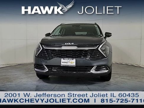 Used 2025 Kia Sportage EX w/ Premium Package image 3