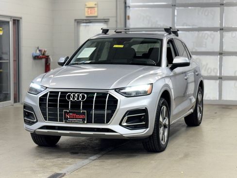 Used 2022 Audi Q5 2.0T Premium Plus w/ Premium Plus Package image 3