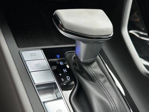 Certified 2023 Hyundai Elantra SEL w/ Convenience Package FWD image 18