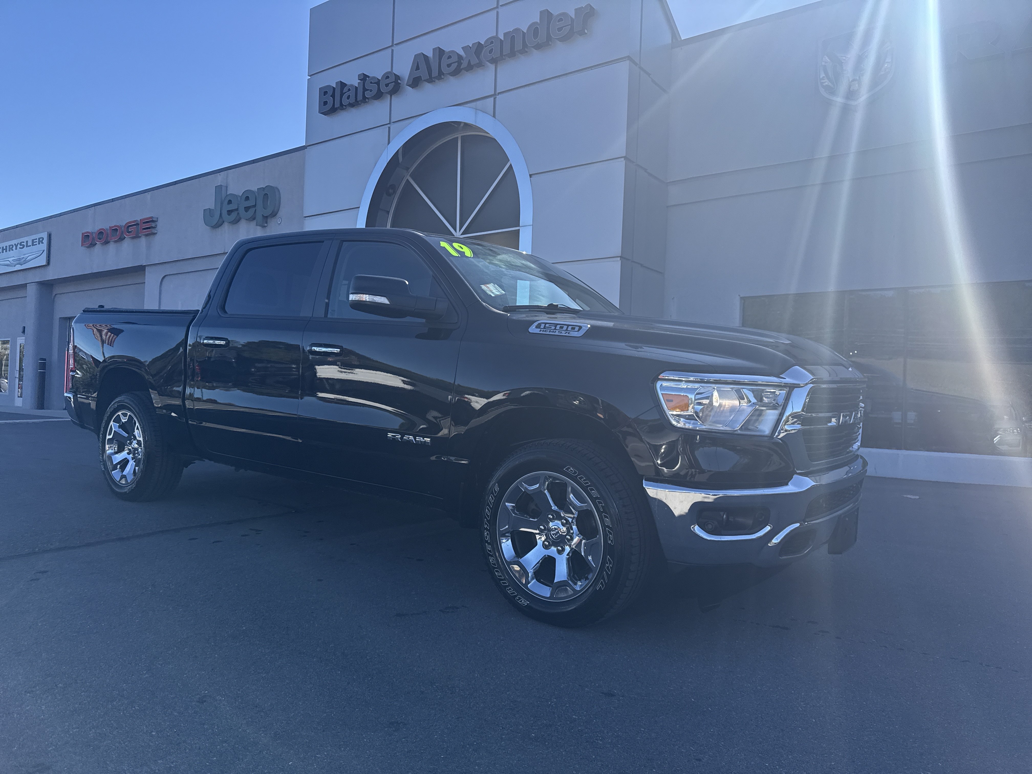 Used 2019 RAM 1500 Big Horn AWD/4WD image 1