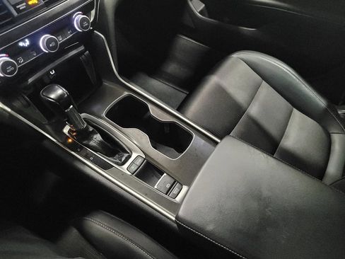 Used 2018 Honda Accord Sport image 26