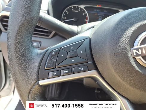 Used 2024 Nissan Altima 2.5 SV FWD image 17