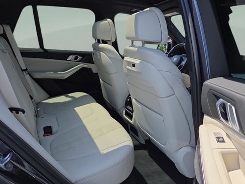 Used 2020 BMW X5 sDrive40i w/ Premium Package RWD image 16