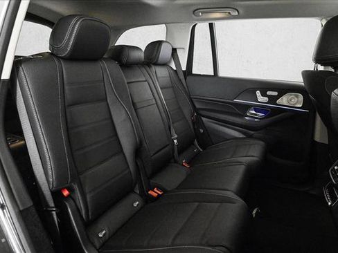 New 2026 Mercedes-Benz GLS 450 4MATIC image 22