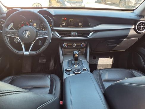 Used 2019 Alfa Romeo Stelvio Ti w/ TI Performance Package AWD/4WD image 17