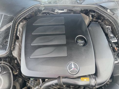 Used 2021 Mercedes-Benz C 300 Sedan image 31