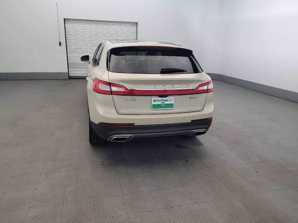 Used 2016 Lincoln MKX Reserve w/ Climate Package AWD/4WD image 6